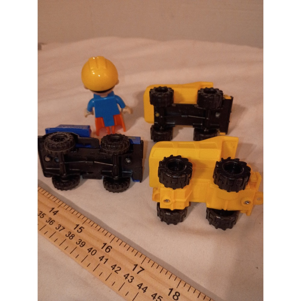 Bob the Builder Toy Lot Scoop Muck Construction Vehicles and Bob Figure Set